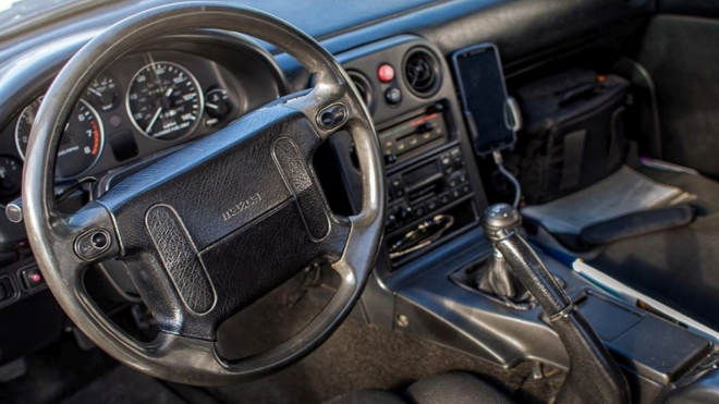 Nadšenec najel s lidovým sporťákem už přes 800 000 kilometrů. A nehodlá přestat