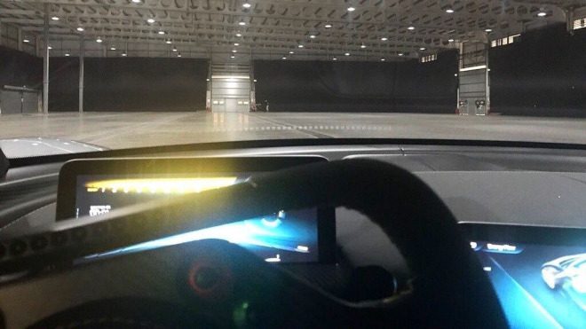 Šéf AMG odhalil kabinu hypersportu Mercedesu, z Formule 1 má i volant