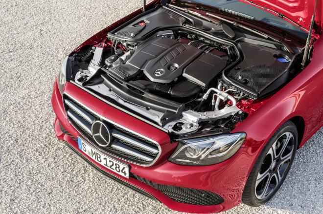 Mercedes investuje 81 miliard do benzinů a dieselů, slibuje i fitry částic pro benziny