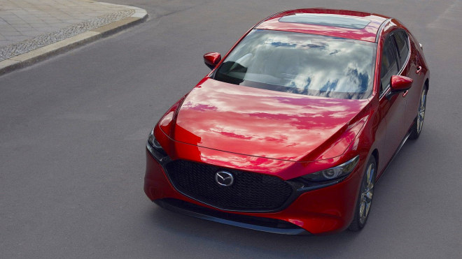 Nová Mazda 3 je venku. Je šik, to nejzajímavější ale prozatím postrádá