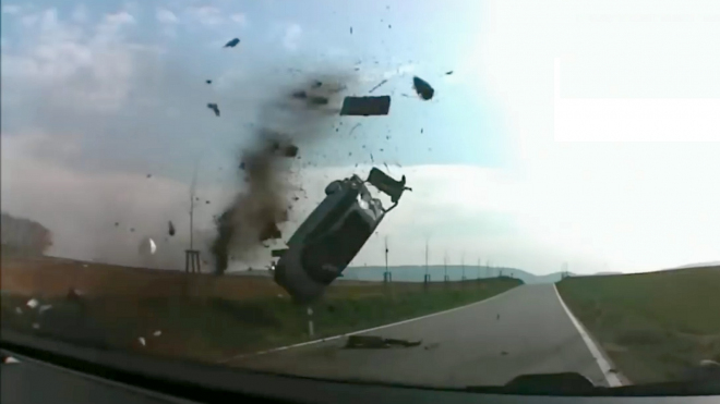 Kvůli saltům s autem nemusíte na Ring, tento řidič je předvedl na české okresce (video)