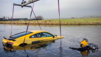 Němec jel projet své nové Audi R8 V10 plus do Nizozemska, skončil v řece