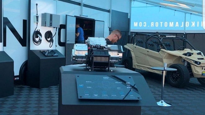 Odhalení podivného pick-upu Tesly sebralo pozornost možná zásadnějšímu objevu konkurence