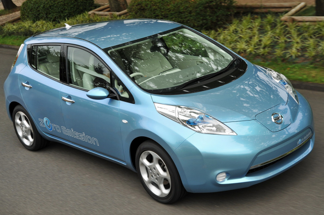 Nissan uznal rychlou ztrátu kapacity baterií Leafu, majitelům je vymění