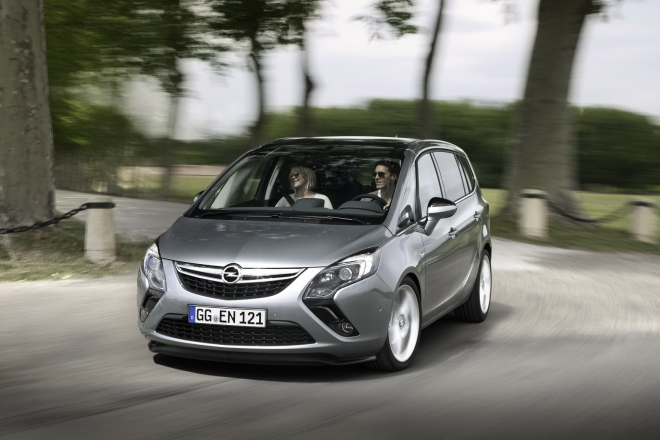 Opel Zafira 2,0 BiTurbo CDTi: nový vrchol nabídky bude znovu naftový