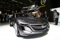 Opel Monza 2013 plně odhalen, obraz budoucnosti spíše zprostředkovává