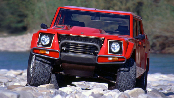 Ostrá SUV, která předběhla svou dobu: 600koňový stroj tu byl už před 30 léty