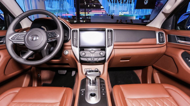 Číňané chtějí svou poslední novinkou konkurovat nejprodávanějším autům světa