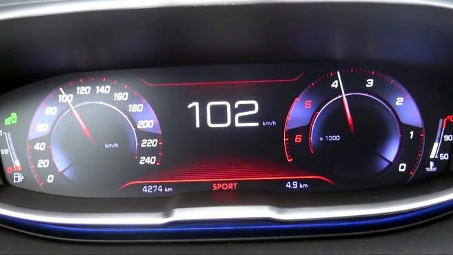 Nový Peugeot 5008 HDI ukázal zrychlení, i z jeho digitálních budíků se točí hlava