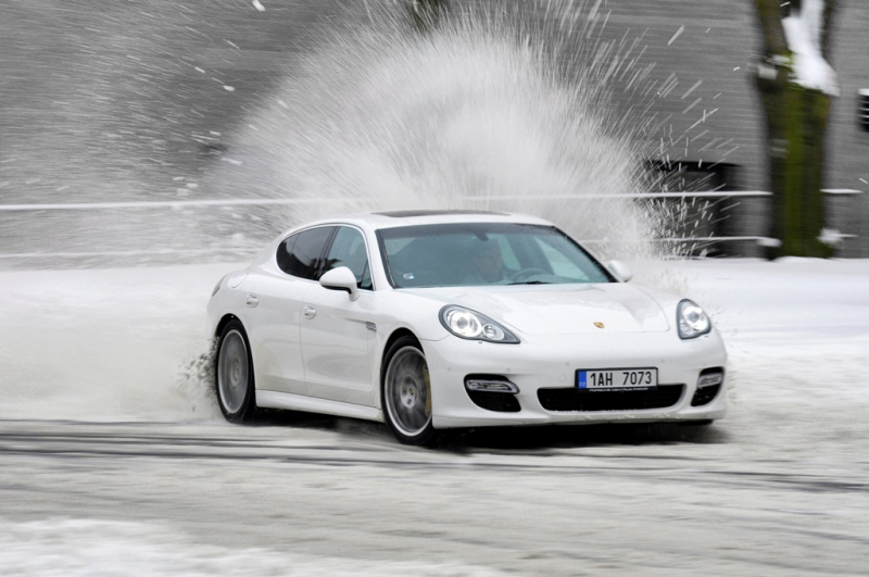 Porsche Panamera Turbo: první sněhový test - 2 - Panamera_Turbo18