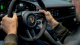 Porsche v zoufalosti přidalo svému největšímu propadáku kompletně falešné řazení, nic neukazuje bezradnost automobilek lépe