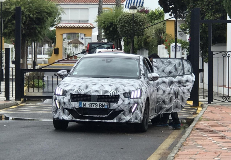 Peugeot_208_2019_prvni_spy_foto_01_800_6