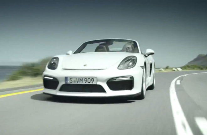 Nové Porsche Boxster Spyder protahuje svých 375 atmosférických koní s manuálem (video)