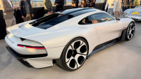 Symbol uzdravování Porsche se předvedl v akci. Vrčí jako z divokých vajec, pod kapotou skrývá technickou extázi