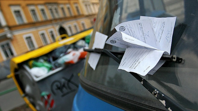 Kolik vybírá Praha na pokutách za parkování? Město mlží, jak může