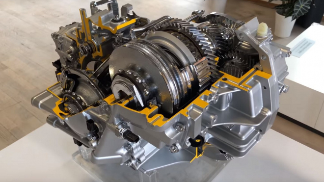 Japonci pustili do prodeje možná revoluční převodovku. Je složitá, slibuje ale mnohé