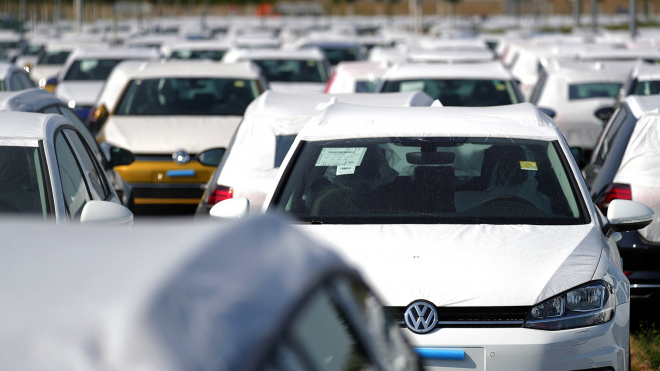 Prodeje aut v Evropě se v září extrémně propadly, VW našel hned tři přemožitele