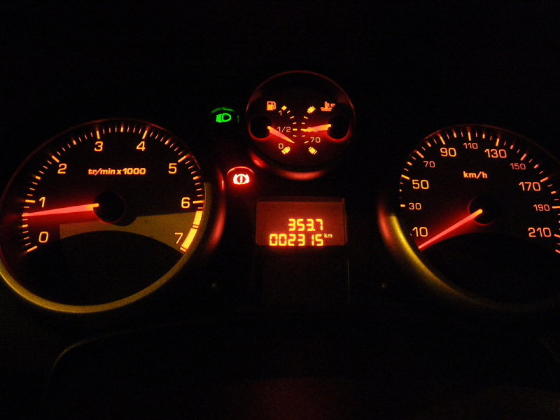 Test Peugeot 207 1,4 VTi: stále na úrovni? - 10 -