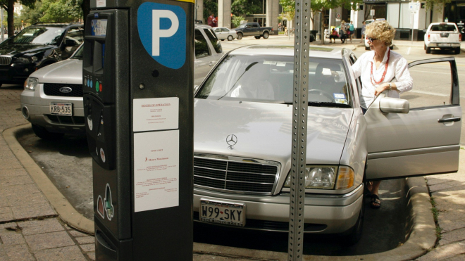 V Americe teď odpouští pokuty za parkování, stačí splnit jedinou podmínku