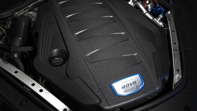 Nejrychlejší diesel světa své doby ukázal svou dynamiku v běžném provozu, padlo skoro 300 km/h