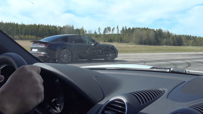 Výkon nebo hmotnost? Srovnání Porsche 718 a Panamery Turbo dá jasnou odpověď
