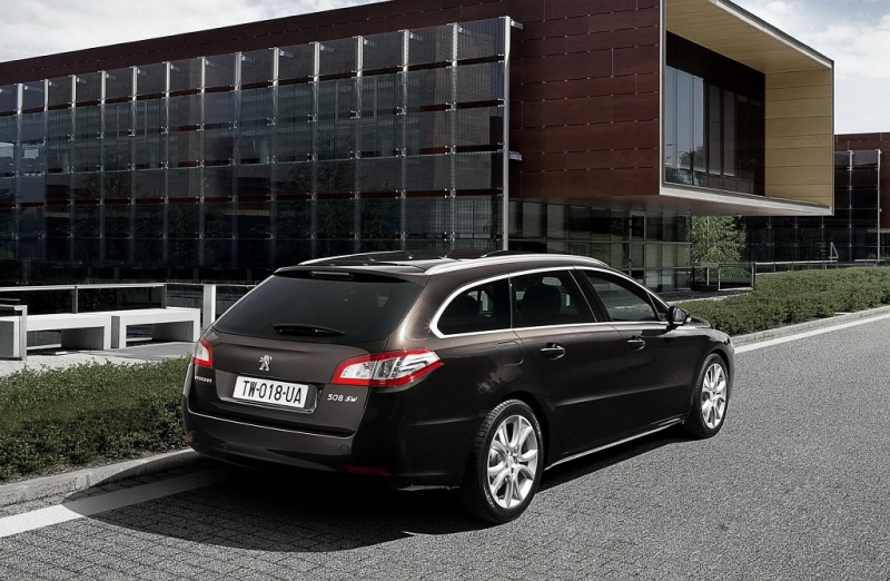 Peugeot 508: první fotografie a informace - 10 - Peugeot 508 oficialni 11