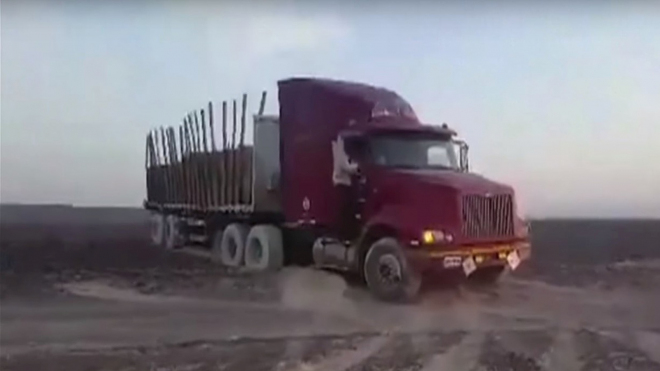 Řidič rozjezdil kamionem 2 500 let starou kulturní památku UNESCO
