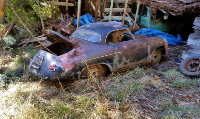 V rozpadlé stodole našli vzácné Porsche 356 Speedster. I jako vrak stojí miliony