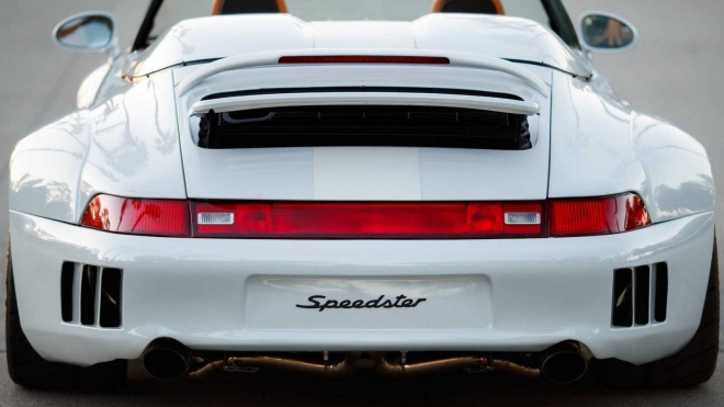 Muž si sám postavil auto, které Porsche nikdy nenabídlo, jen sklo stálo 1,5 milionu