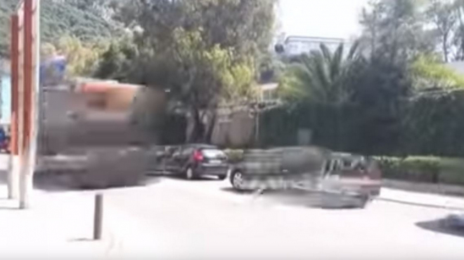 Počítačový expert vymazal auta z ulic města, vznikly bizarní scenérie