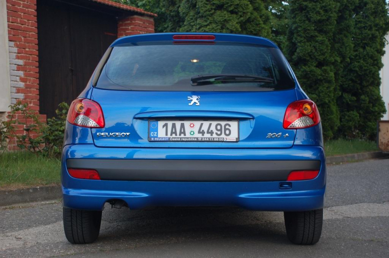 Test Peugeot 206+: starý známý s novou tváří - 10 - Peugeot_206_plus_test_exterier_16