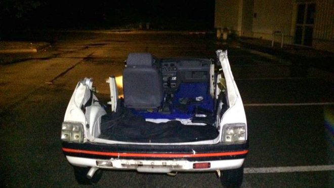 S tímhle někdo skutečně vyjel na silnici. Ani po totálním odlehčení policii neprchl