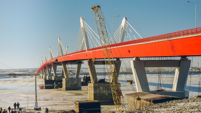 Rusové dokončili první silniční most do Číny, bude sloužit jen 68 osobním autům denně