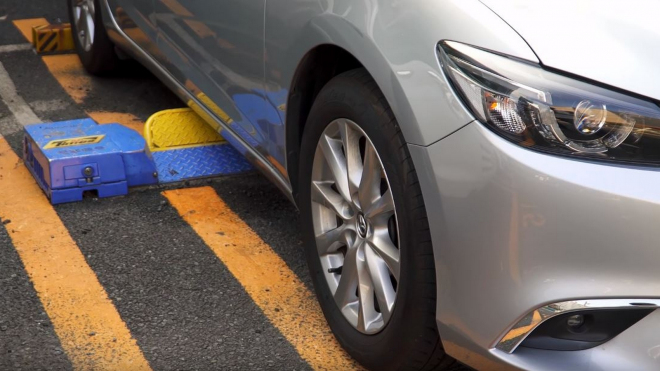 Japonci používají chytrá řešení veřejných parkovišť, v ČR se máme co učit