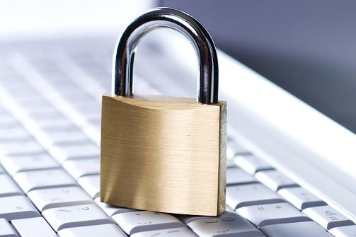 Zásady bezpečnosti na počítači: nenechte se okrást na internetu
