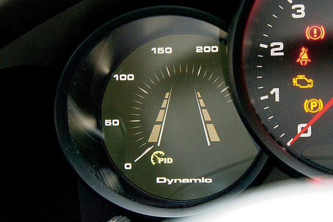 Porsche InnoDrive: nový adaptivní tempomat zvládne v zatáčkách až 0,7 G