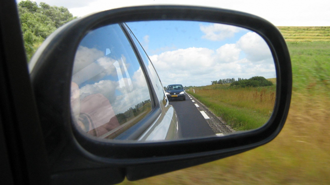 5 přehlížených řidičských chyb. Pro mnohé správné, ve skutečnosti nebezpečné návyky