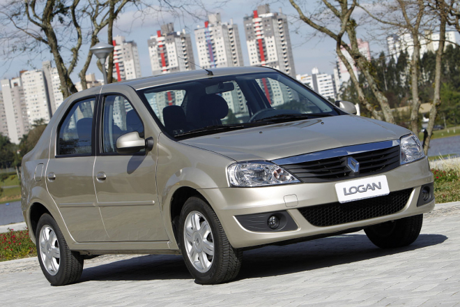 Renault Logan 2013: rumunský klasik se ještě do důchodu nechystá