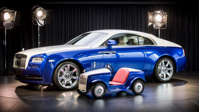Rolls-Royce konečně postavil auto pro mladé. Jen to trochu přehnal