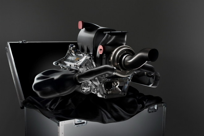 Renault představil svůj motor V6 pro Formuli 1, z 1,6 litru doluje 600 koní