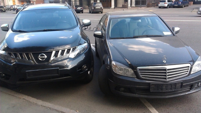 Rusové zkouší nové způsoby, jak se vyhnout placení za parkování, zatím bodují