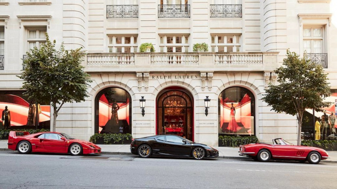 Ralph Lauren ukázal v New Yorku tři auta ze své sbírky. Jen ta stojí přes půl miliardy