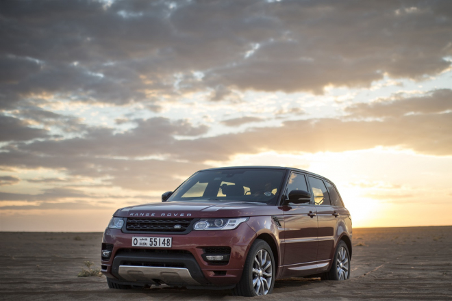 Range Rover Sport stanovil rekord v přejezdu pouště, stačilo mu deset hodin
