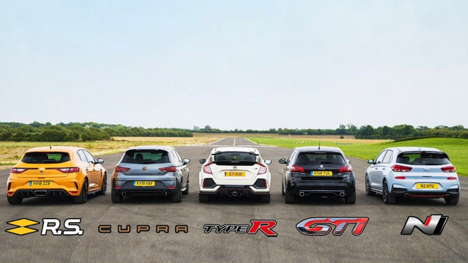 Francouzům ujel vlak, jejich nejnovější ostrý kompakt konkurenci zdaleka nestačí