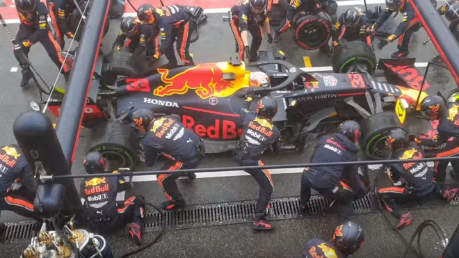 Hranice nejrychlejšího přezutí Formule 1 byla opět prolomena fantastickým časem