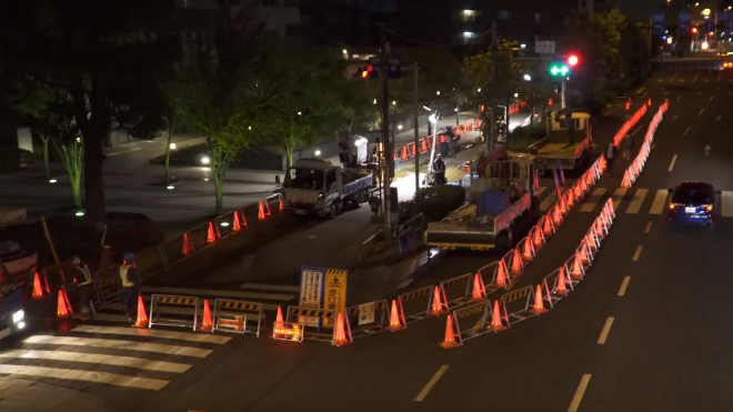 Blesková noční oprava silnice v Japonsku je vysoká škola pro české stavební firmy