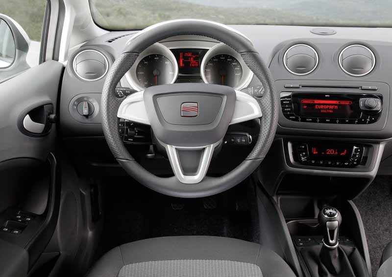 Seat Ibiza ST: dostupné kombi přichází (česká cena) - 30 - Seat-Ibiza_ST_i9