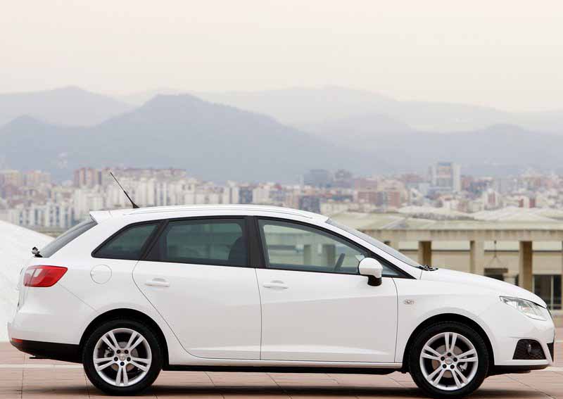 Seat Ibiza ST: dostupné kombi přichází (česká cena) - 20 - Seat-Ibiza_ST_w7