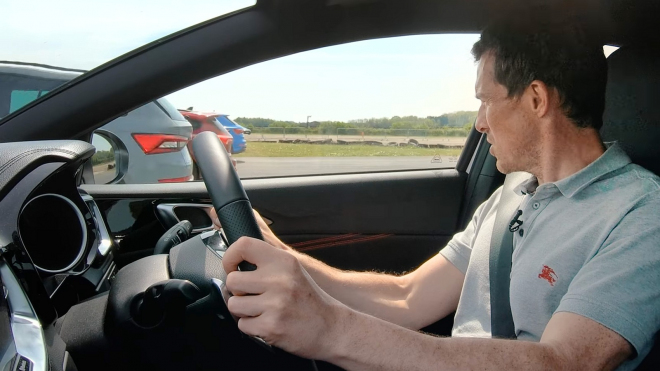 Britové srovnali nejdražší Škodu s levnějšími soupeři, nakonec nevyhrála