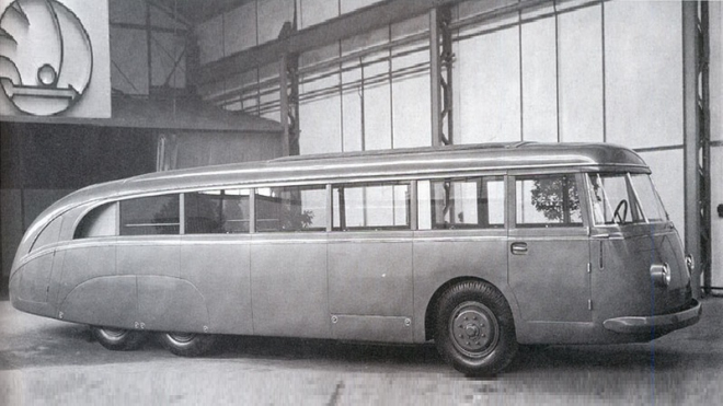 Když Škoda ještě „vařila z vody”, postavila i tohle, revoluční autobus. Jak skončil?